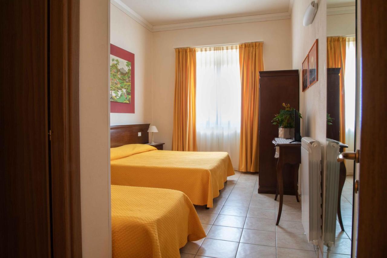 Al Frantoio Maddii Levane Bed And Breakfast Exterior foto